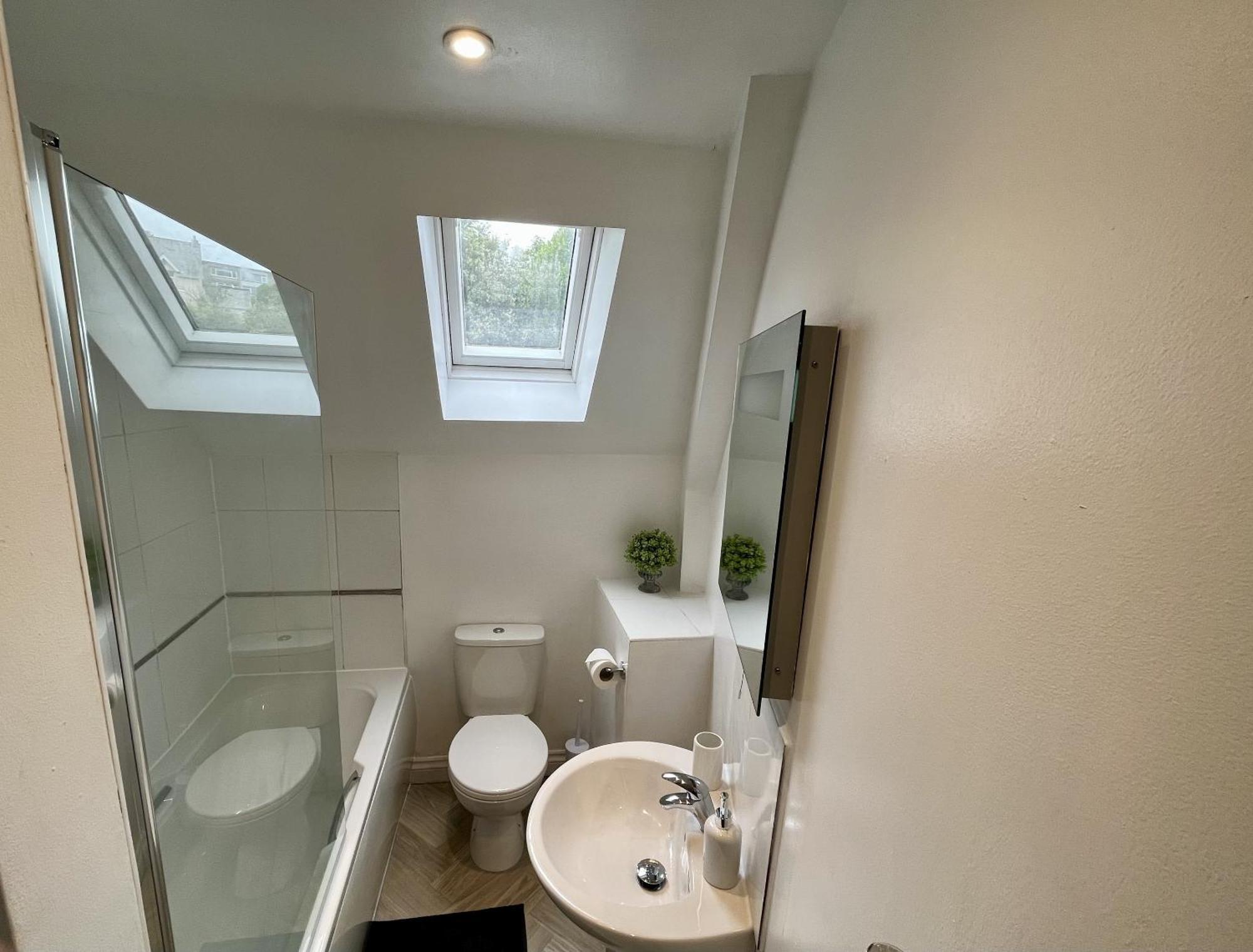 The Coach House - With Hot Tub Villa St Austell Room photo